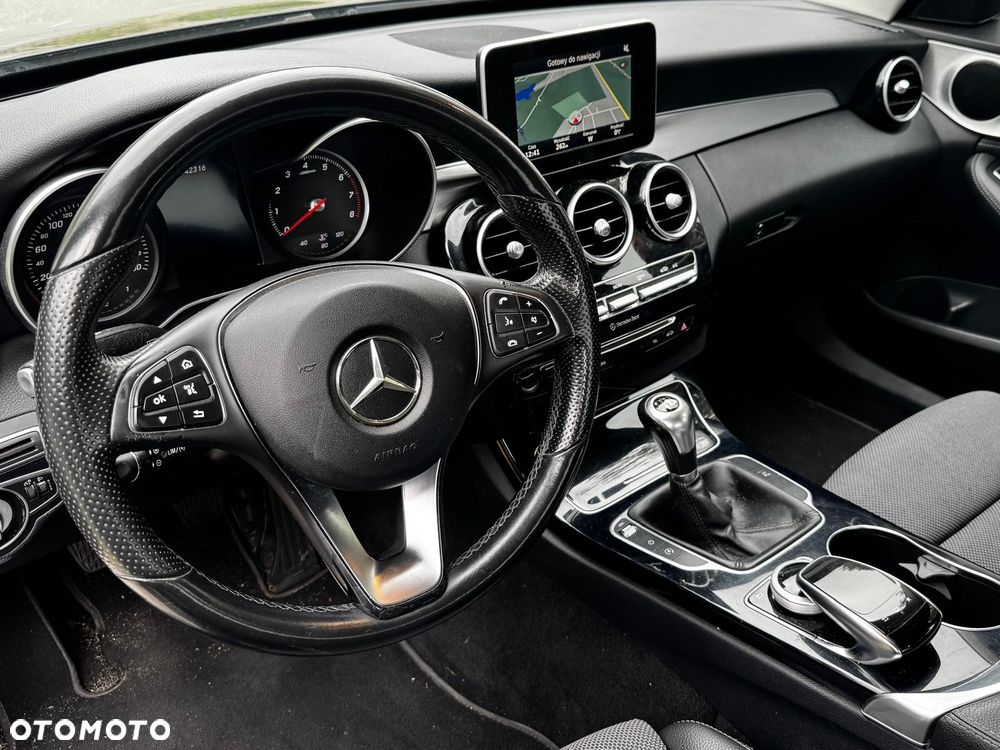 Mercedes-Benz Klasa C 180 - 12