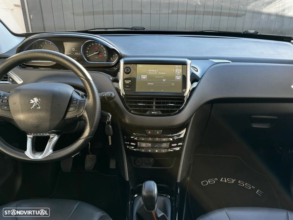 Peugeot 2008 PureTech 110 Stop&Start Crossway - 11
