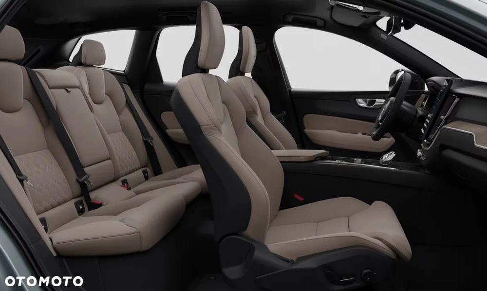 Volvo XC 60 B5 B AWD Plus Dark - 7