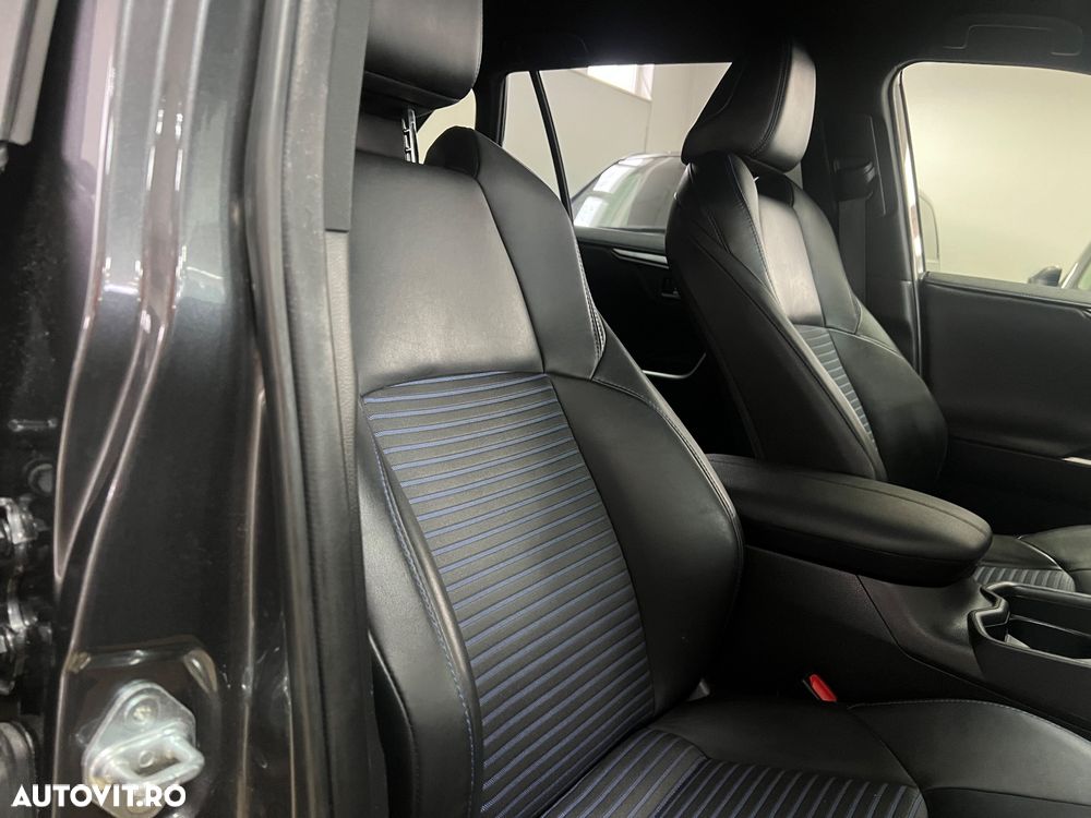 Toyota RAV4 2.5 4x4 Hybrid Black Edition - 14