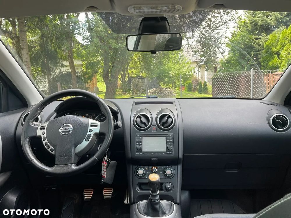 Nissan Qashqai 2.0 4 x 4 tekna - 9