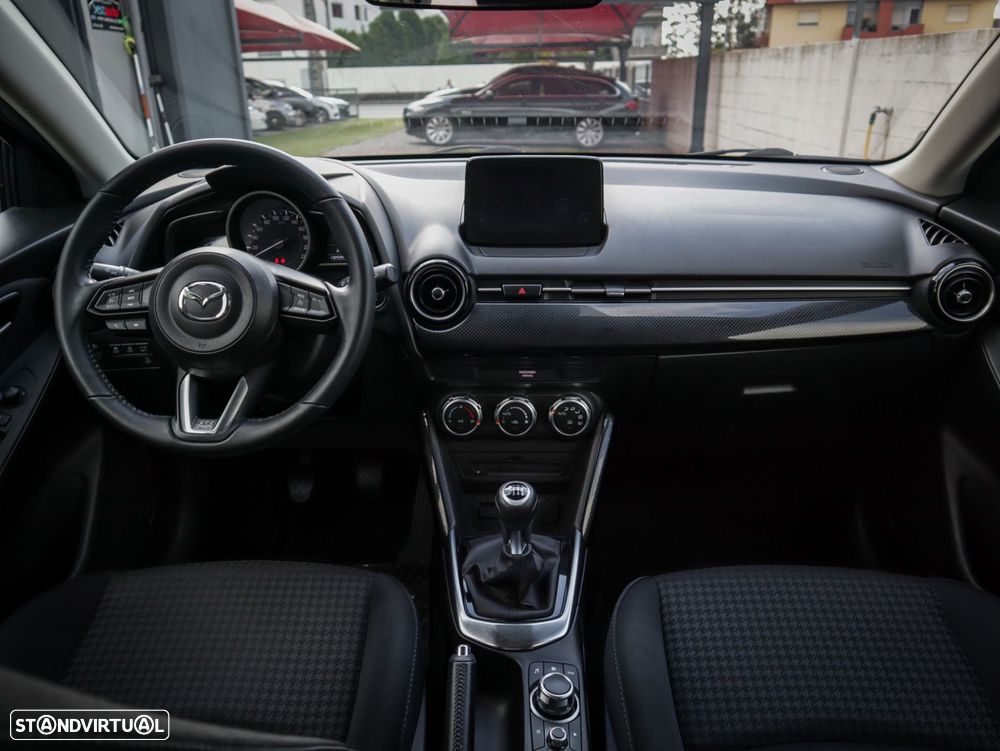 Mazda 2 1.5 Sky.Excellence - 23