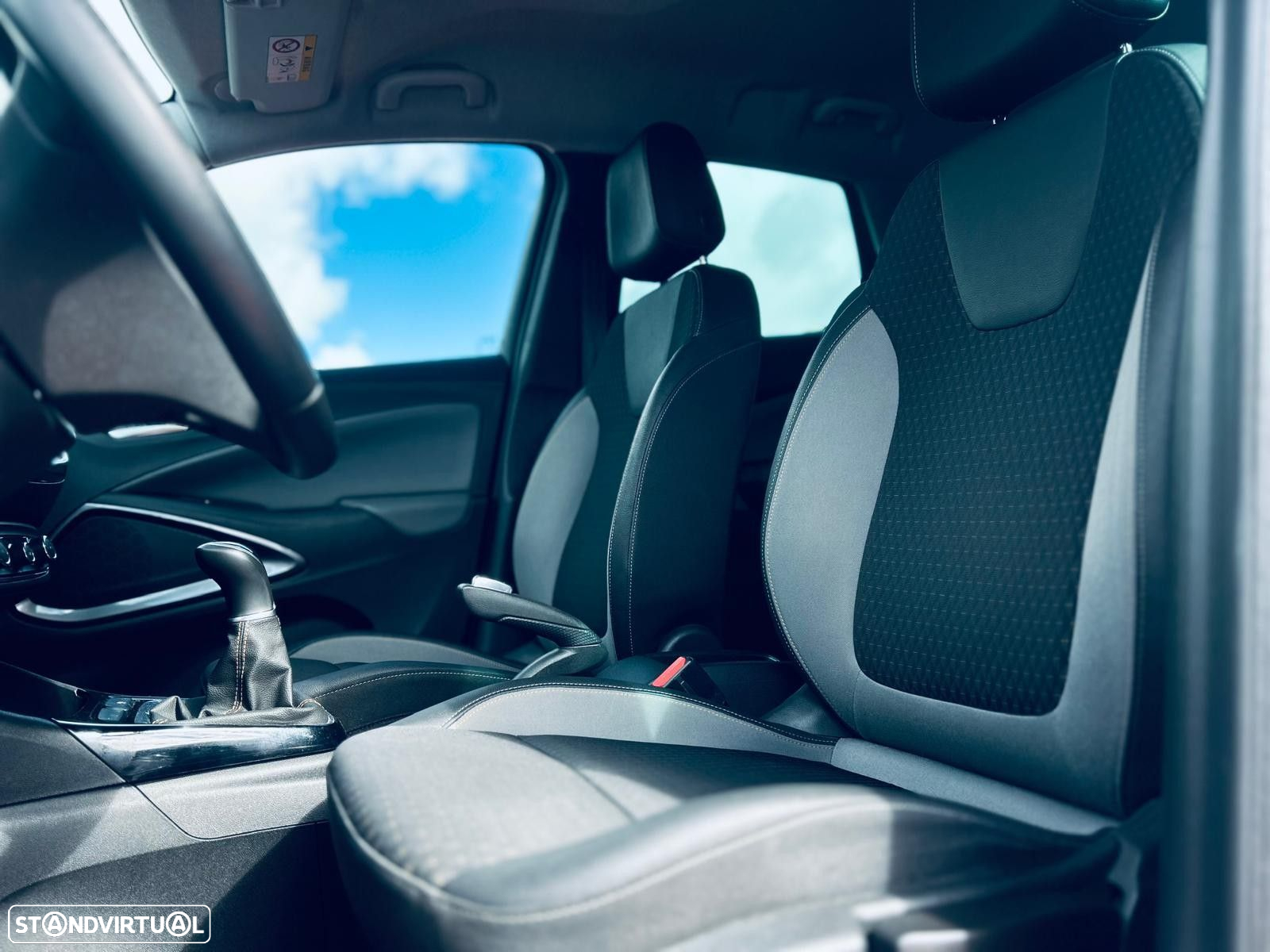 Opel Crossland X 1.2 Innovation - 14
