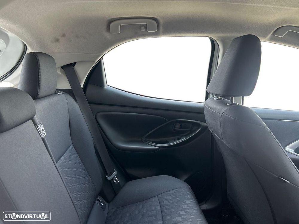 Toyota Yaris - 14