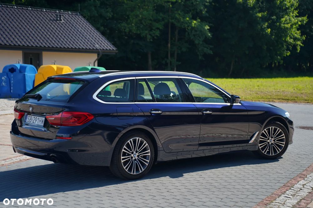 BMW Seria 5 520d Sport Line - 13