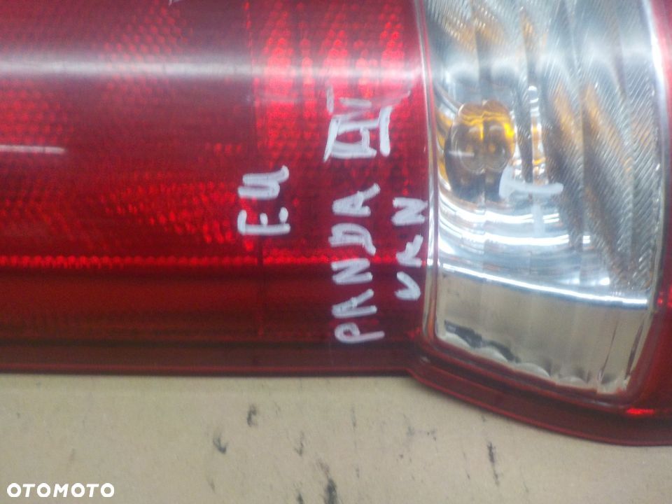 FIAT PANDA II LAMPA LEWY TYŁ EU - 3