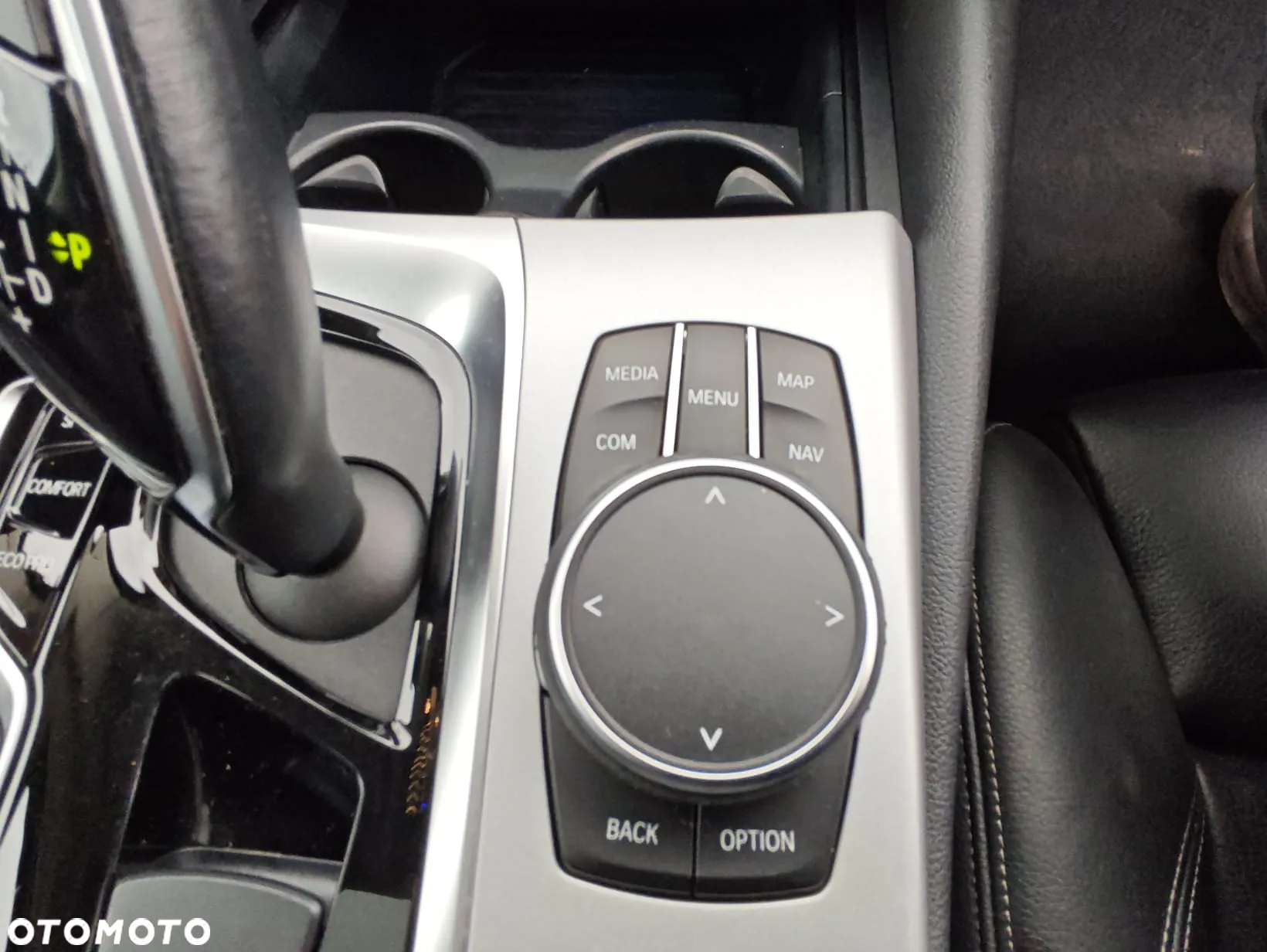 BMW Seria 5 530i GPF xDrive Luxury Line - 13