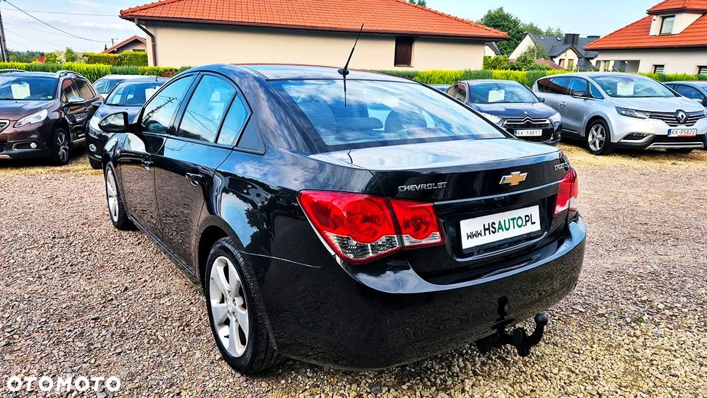 Chevrolet Cruze 1.6 LS - 18