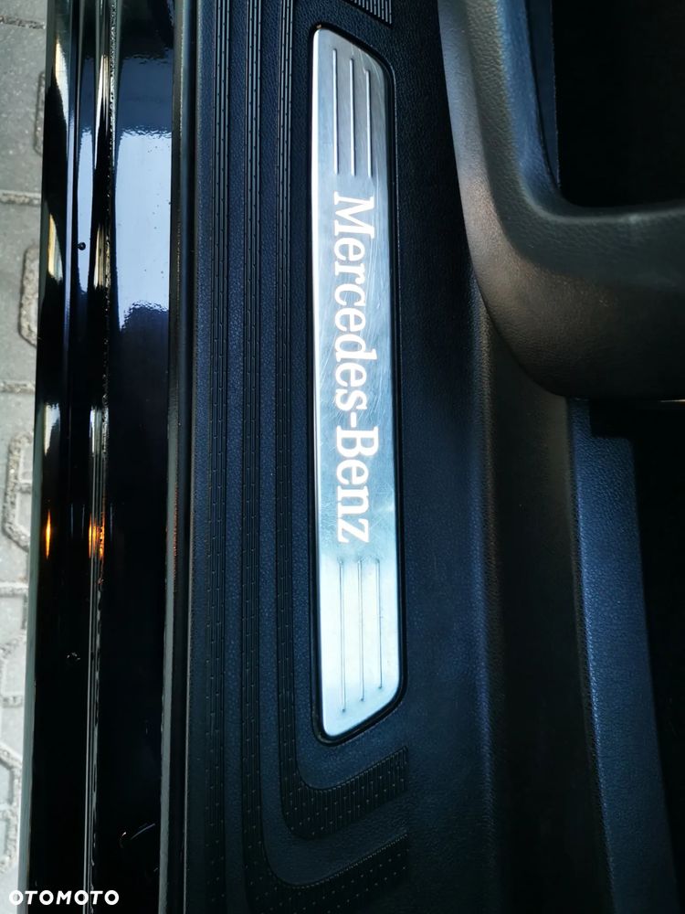 Mercedes-Benz Klasa V 300 d 4-Matic 9G-Tronic Avantgarde (d³ugi) - 14