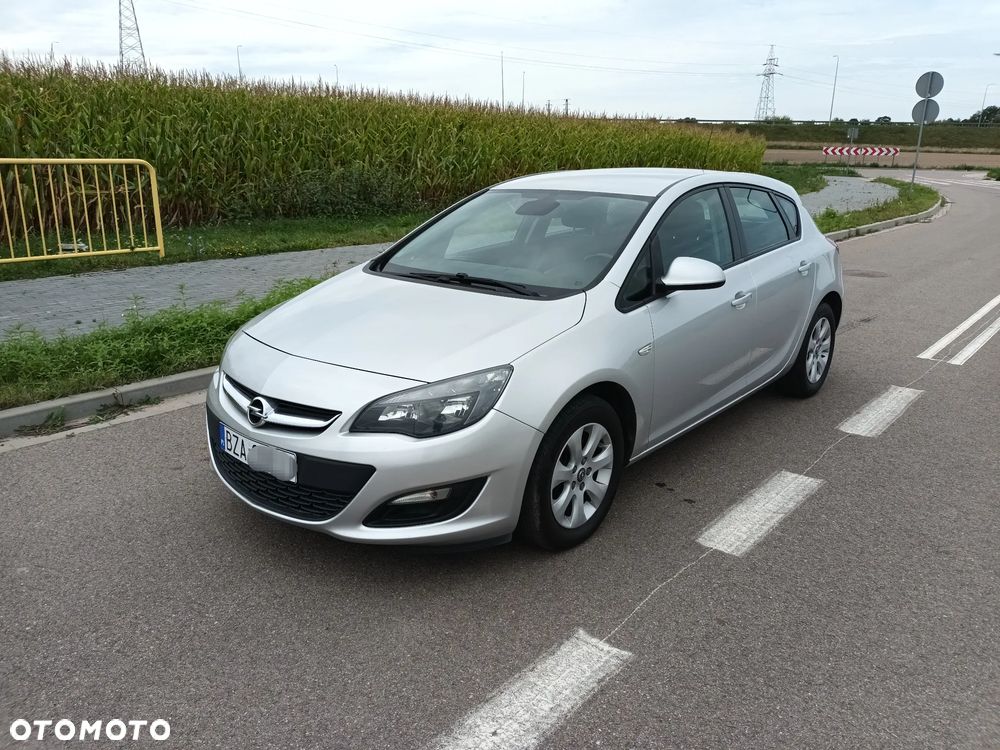 Opel Astra 1.6 CDTI Cosmo - 4