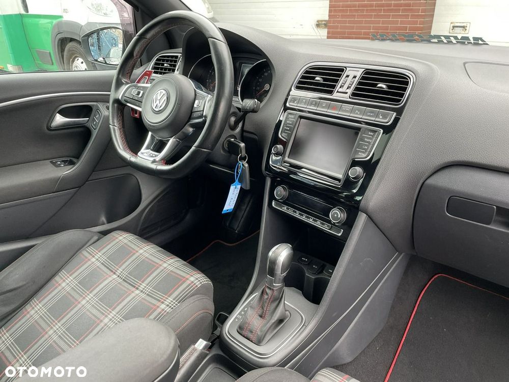 Volkswagen Polo - 5