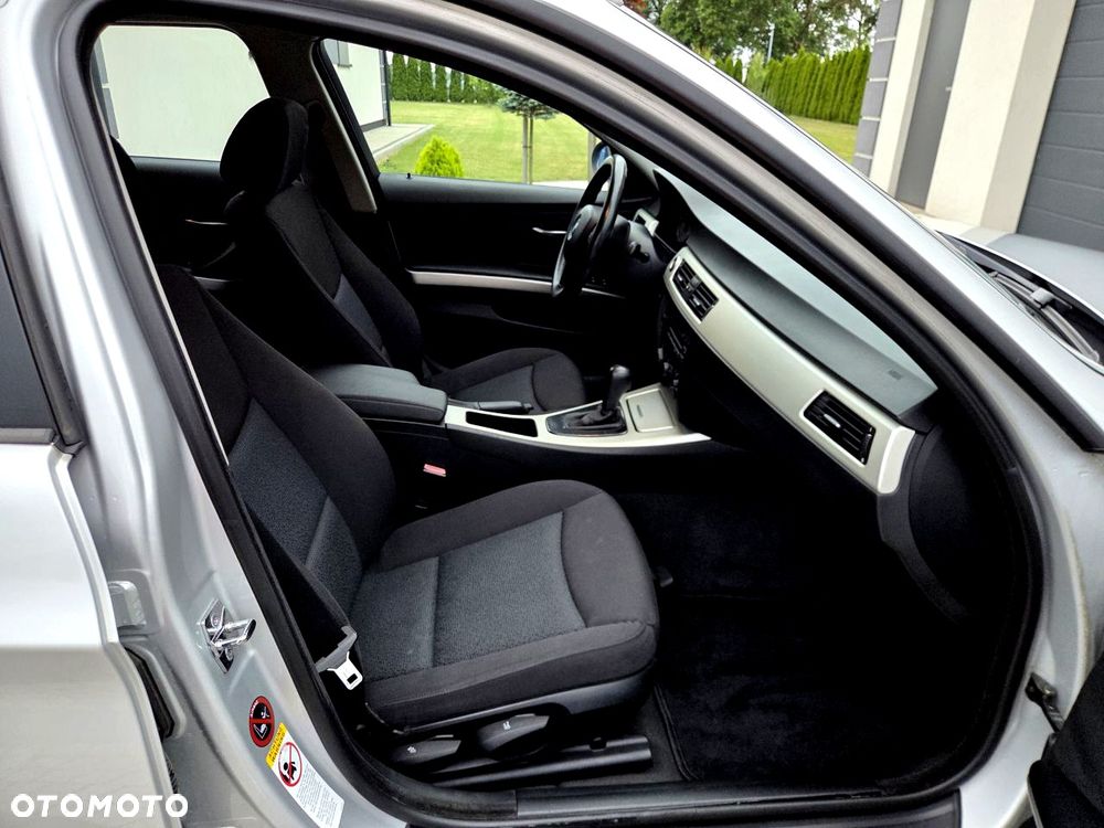 BMW Seria 3 - 16