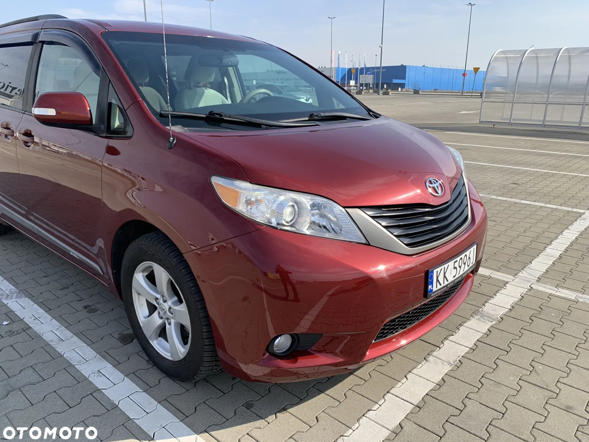 Toyota Sienna 3.5 V6 - 7