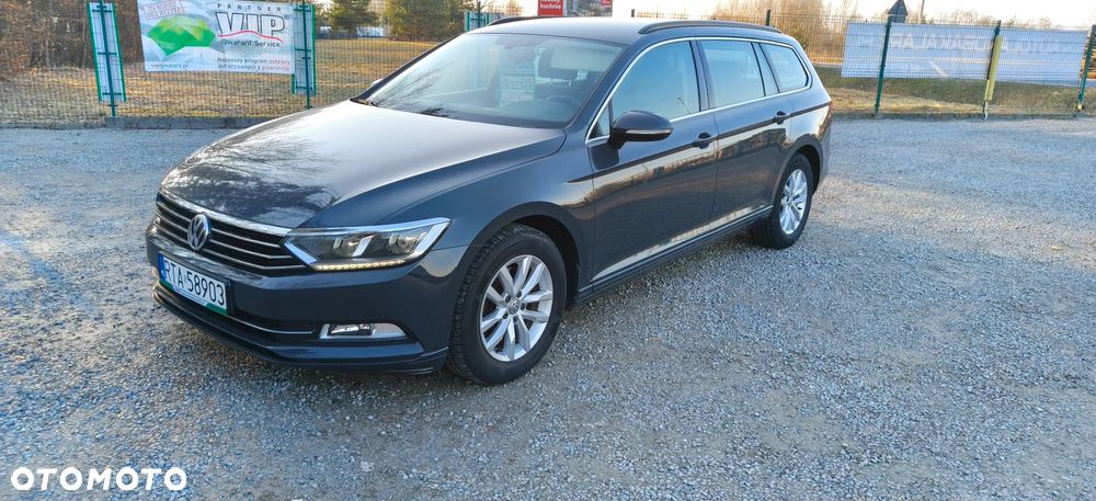 Volkswagen Passat 2.0 TDI SCR DSG Comfortline - 1