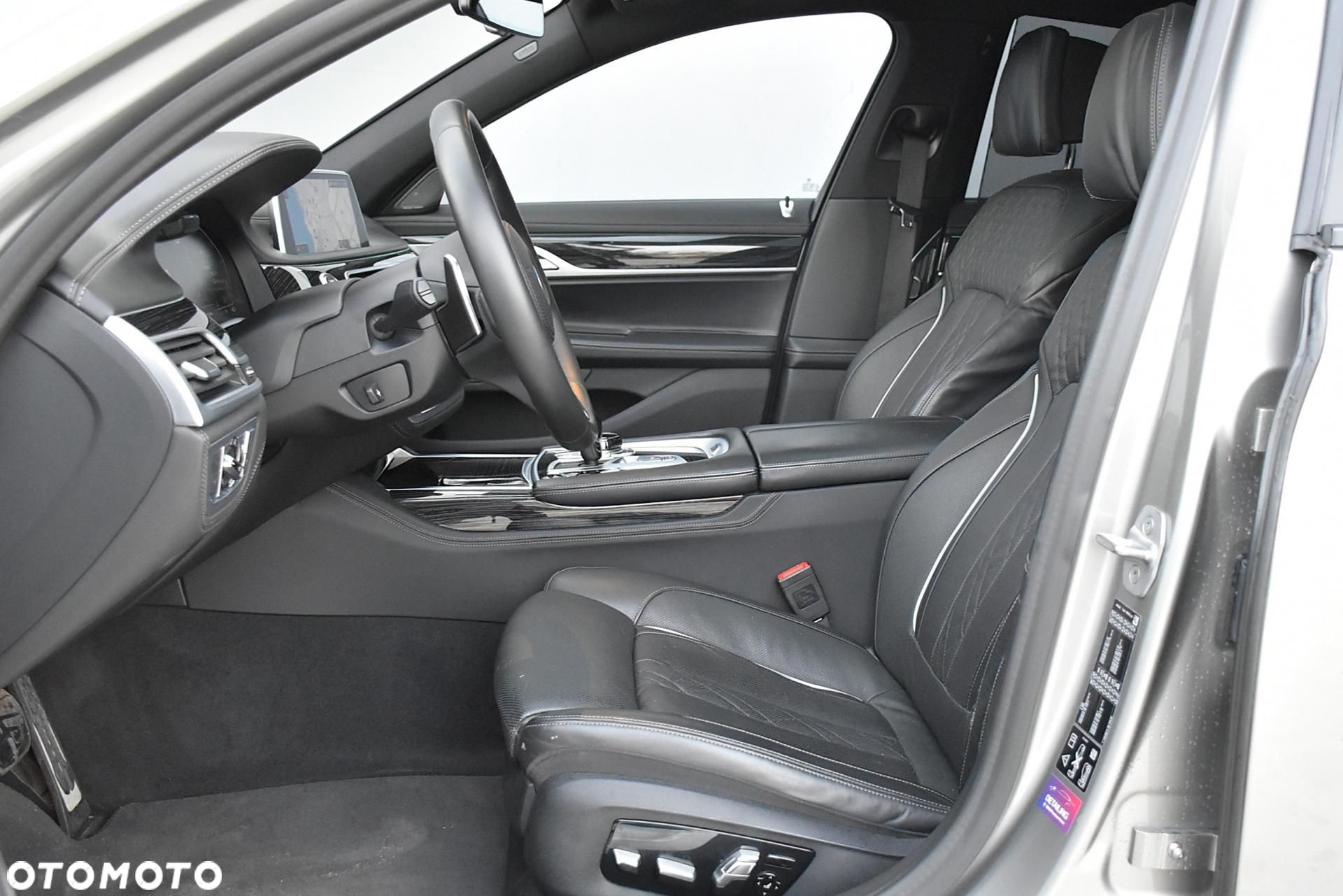 BMW Seria 7 - 15
