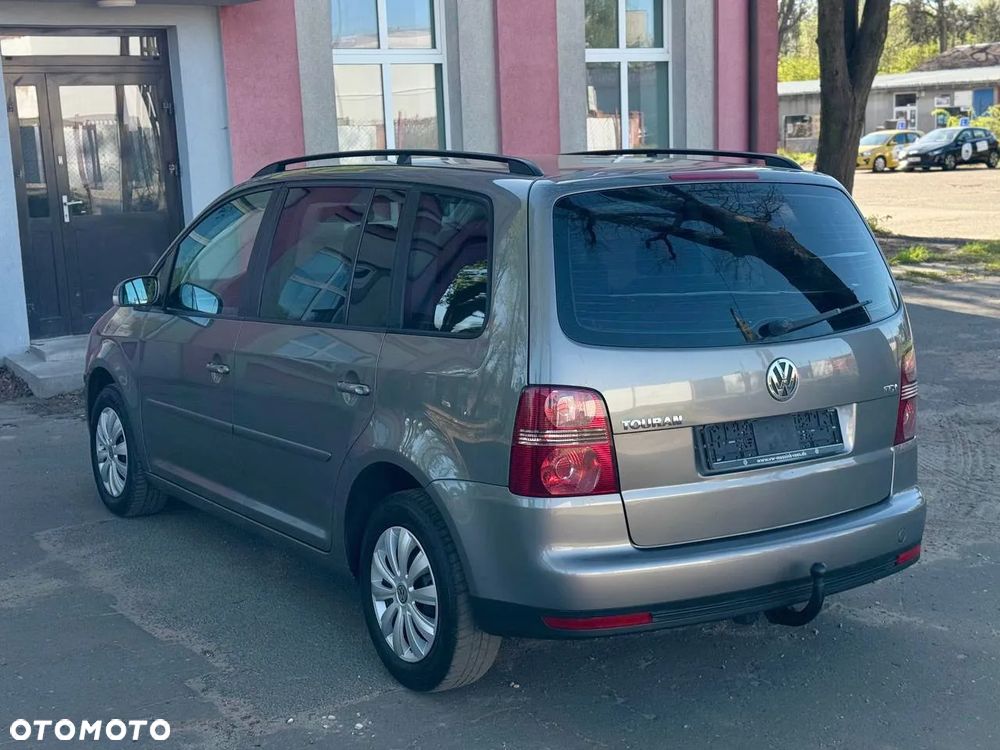 Volkswagen Touran 1.9 TDI Highline - 5