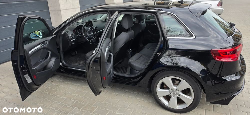 Audi A3 Sportback 2.0 TDI S tronic - 9