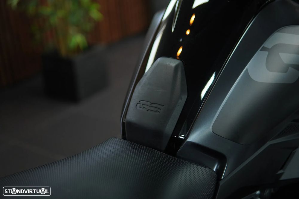 BMW R 1250 GS TRIPLE BLACK - 29