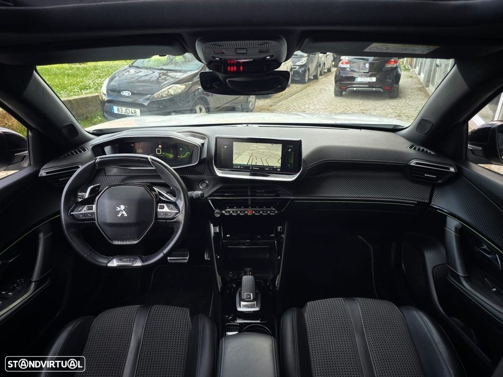 Peugeot 2008 1.2 PureTech GT Line EAT8 - 20