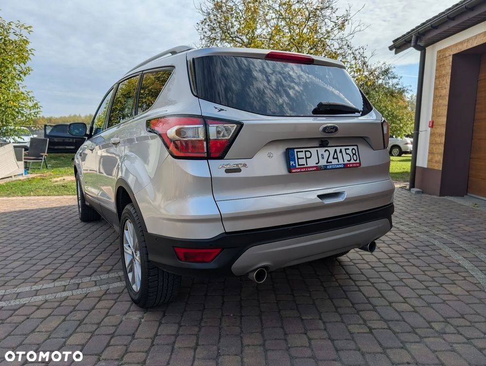 Ford Kuga - 4