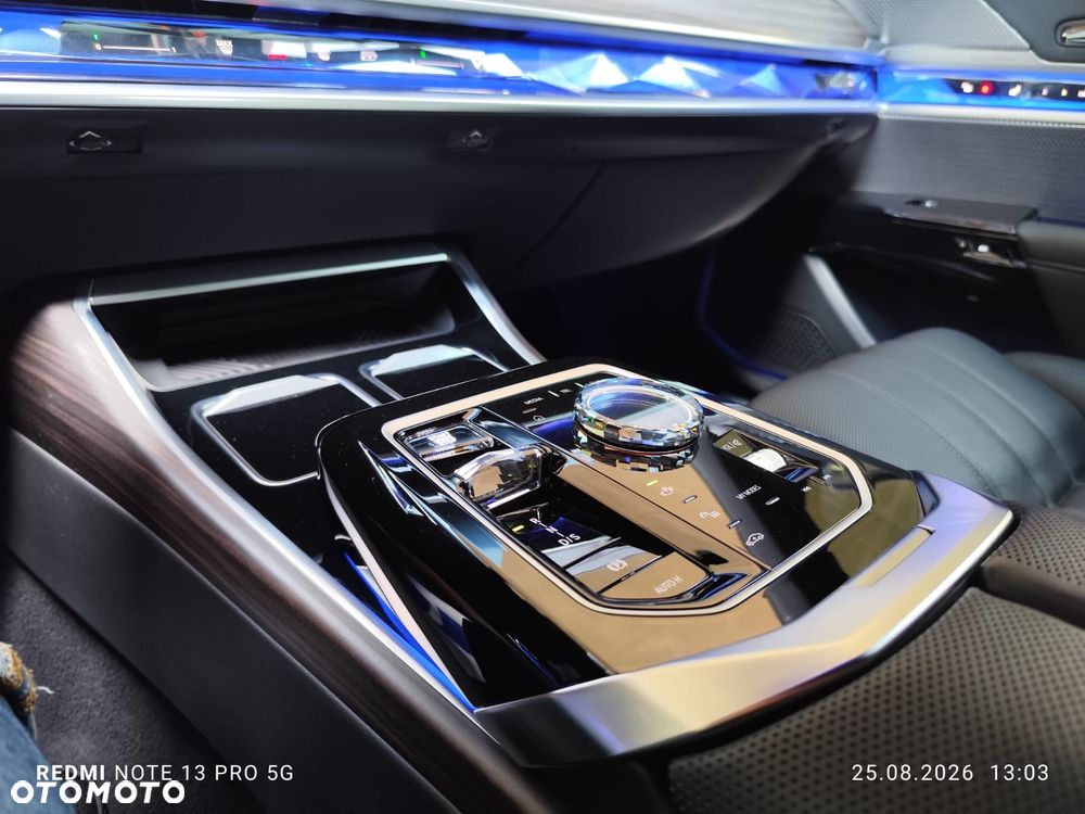 BMW Seria 7 - 10