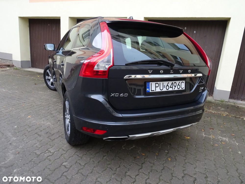 Volvo XC 60 D4 Geartronic Momentum - 22