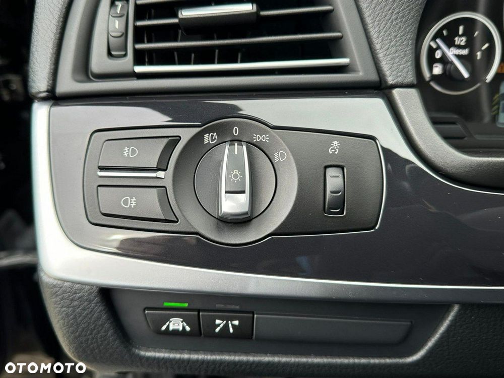 BMW Seria 5 525d xDrive - 19