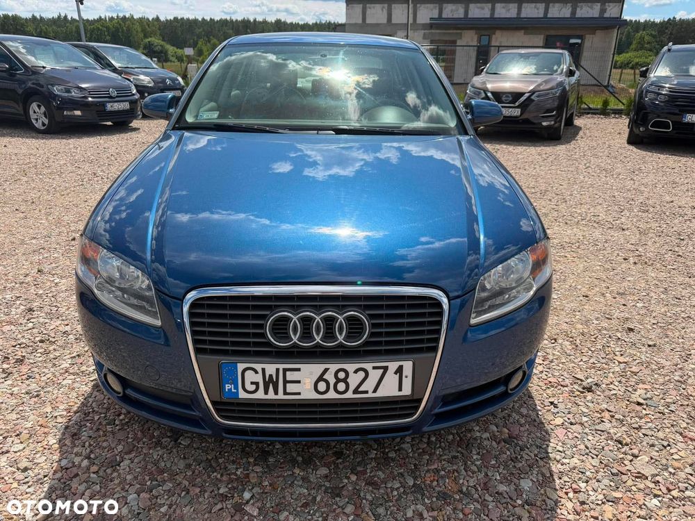 Audi A4 Limousine - 6