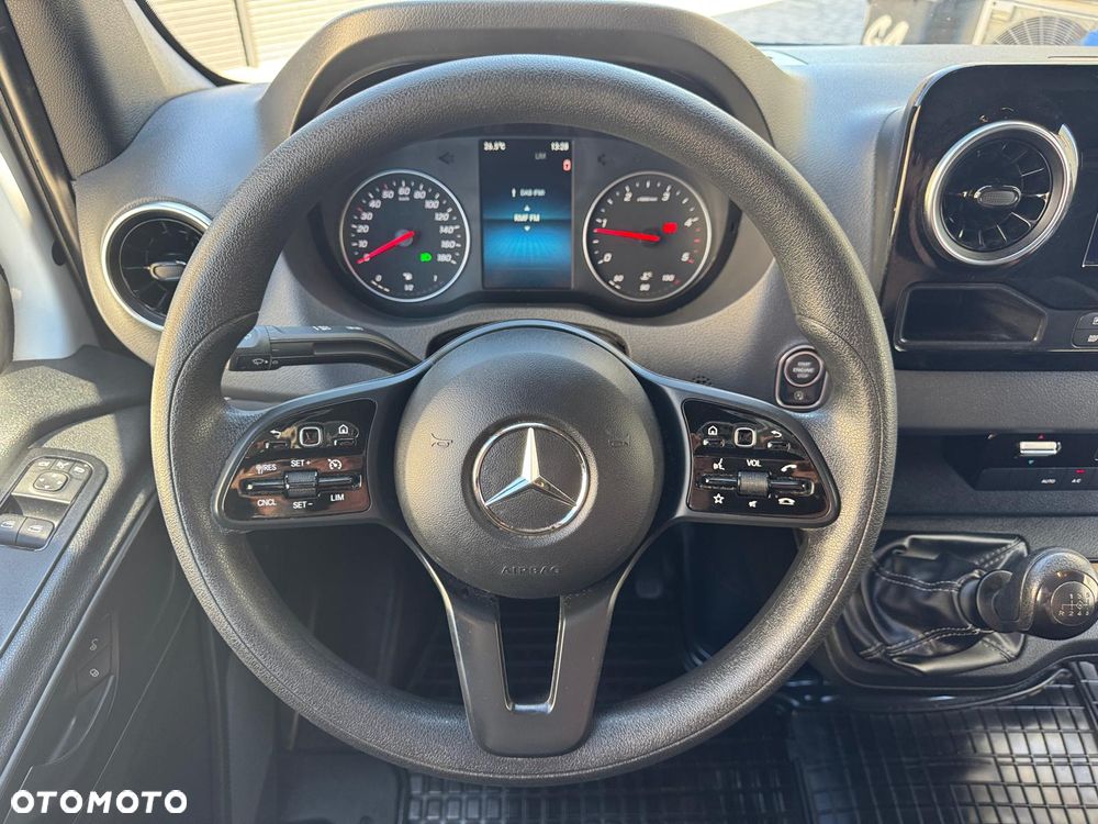Mercedes-Benz Sprinter 317 LONG FAKTURA VAT23% RAMPA HAK 3500KG WEBASTO - 20