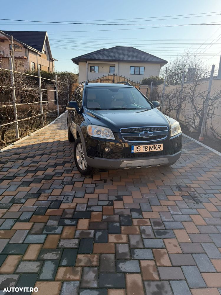 Chevrolet Captiva 2.0 High G9 AWD LT - 5