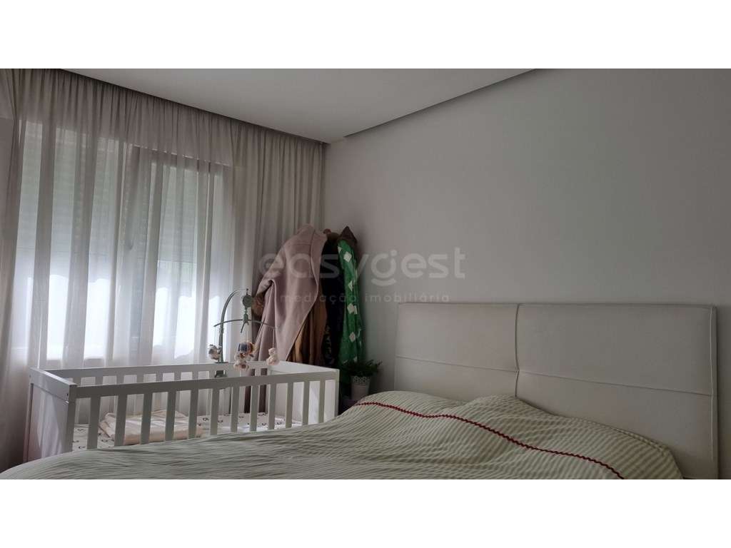 Apartamento T2 Totalmente Remodelado Junto a Benfica, 78m², Excelen... - Grande imagem: 5/15