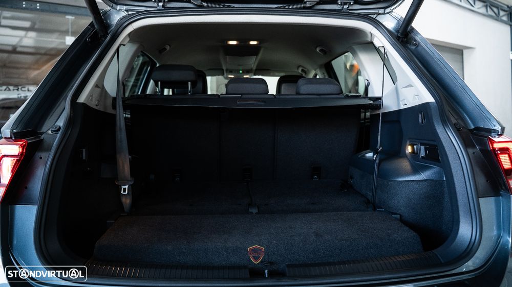 VW Tiguan Allspace 2.0 TDI Confortline DSG - 39