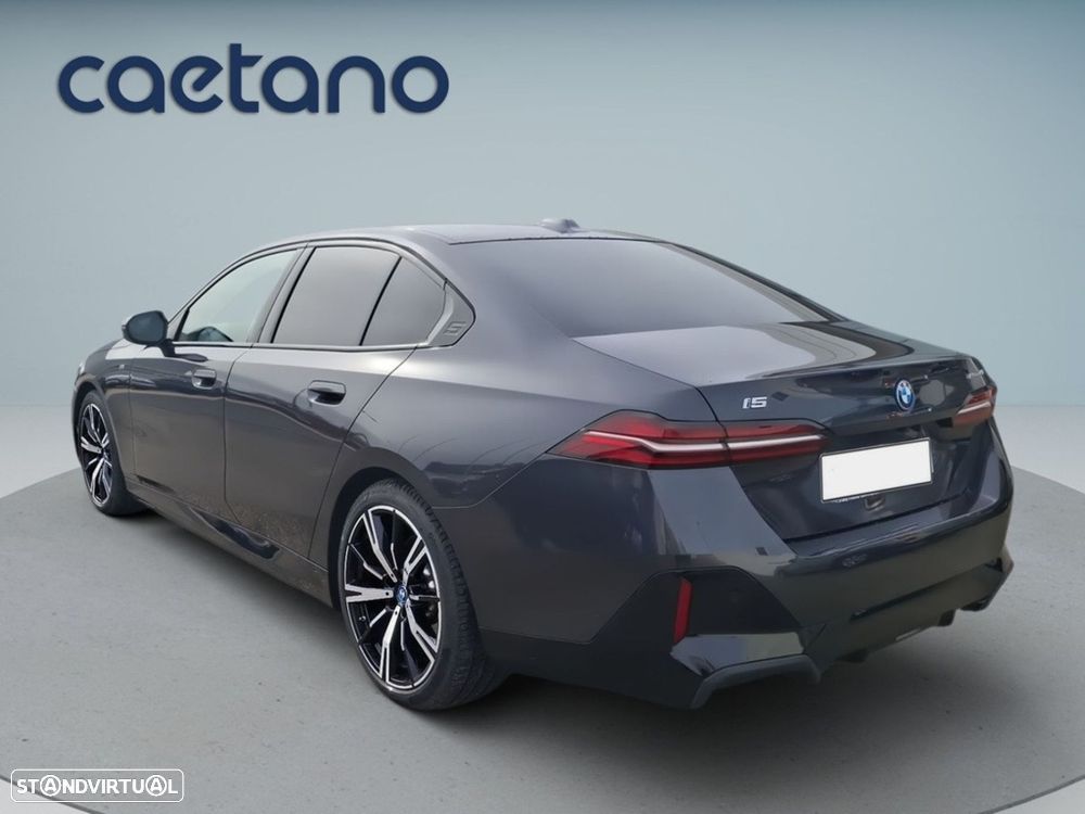 BMW i5 eDrive40 Pack Desportivo M - 6