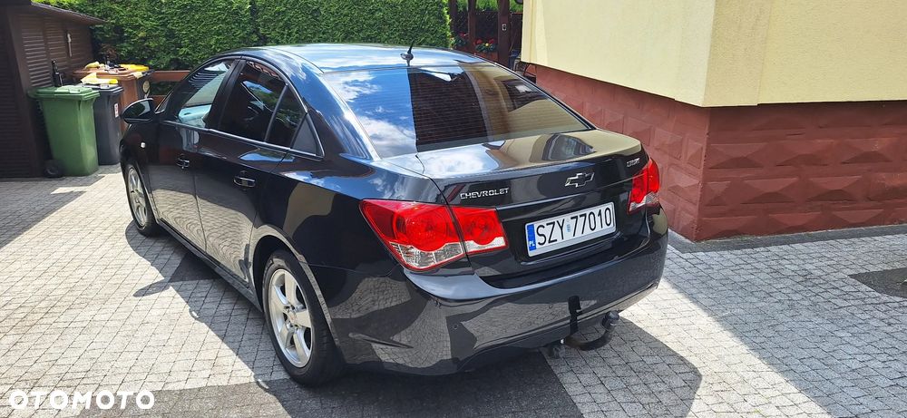 Chevrolet Cruze 1.6 - 5