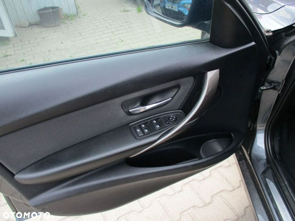 BMW Seria 3 - 15