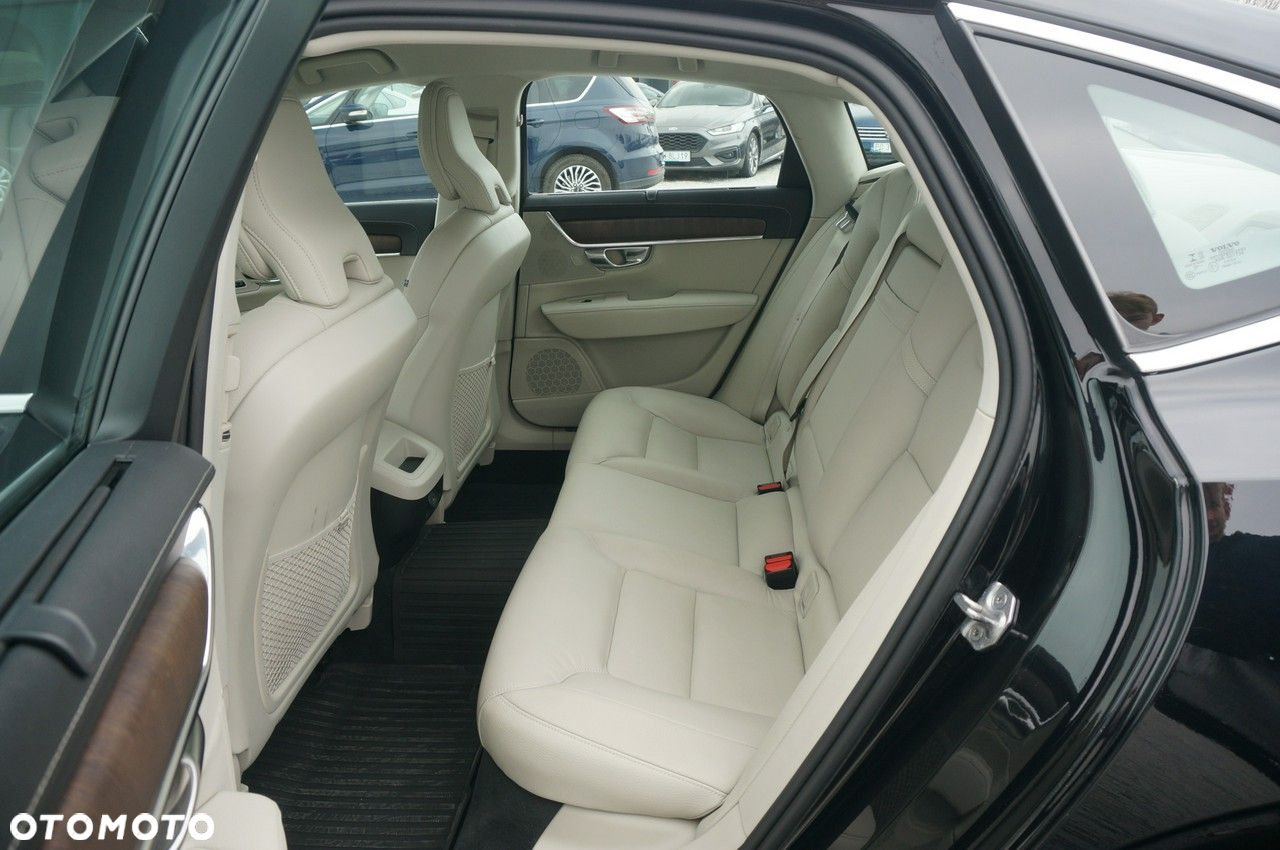 Volvo S90 - 38