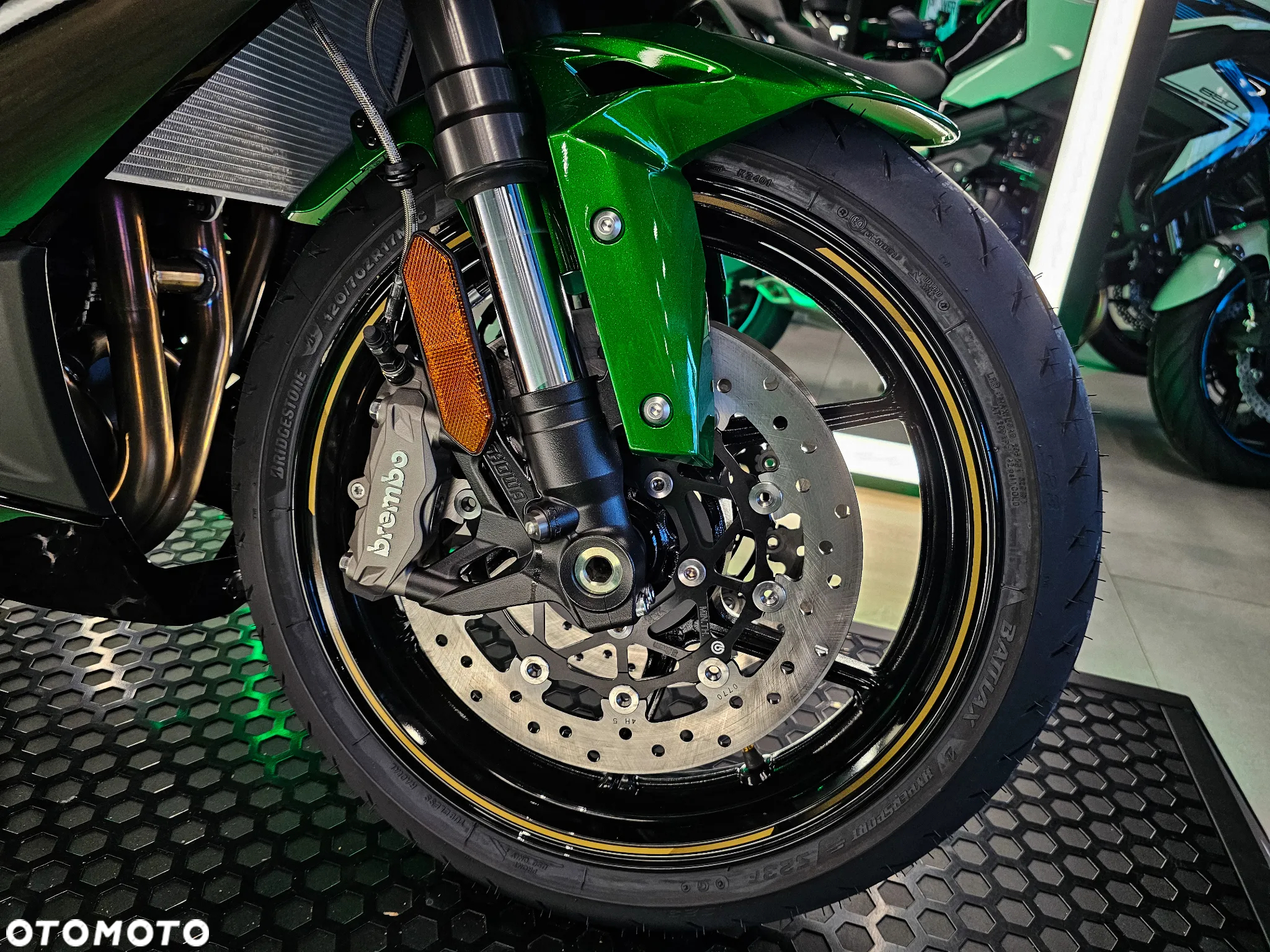 Kawasaki Ninja 1000 SX - 8