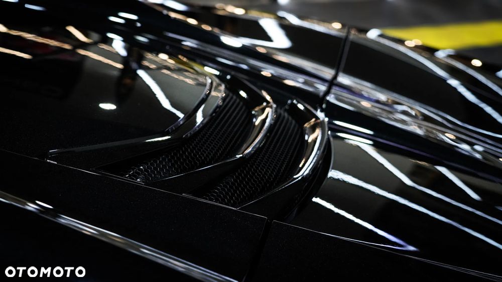 Chevrolet Corvette - 13