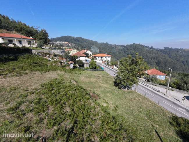 Terreno com 1.718,13m², situado em Rio Mau, Vila Verde - Grande imagem: 2/10