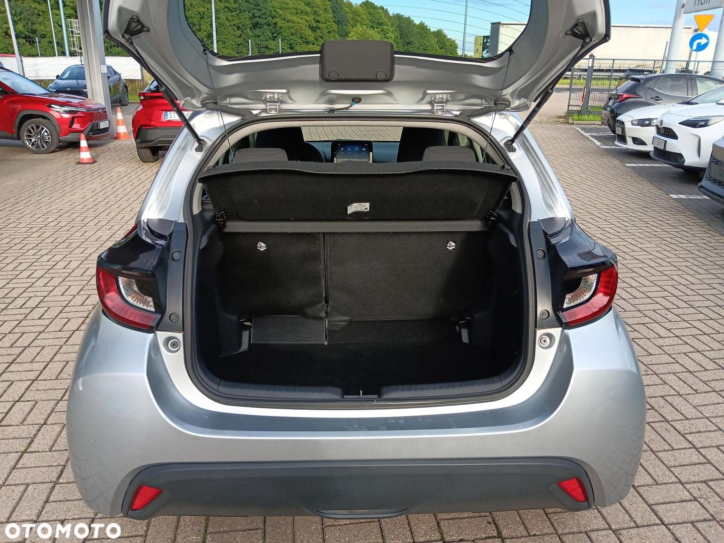 Toyota Yaris 1.5 Comfort - 10