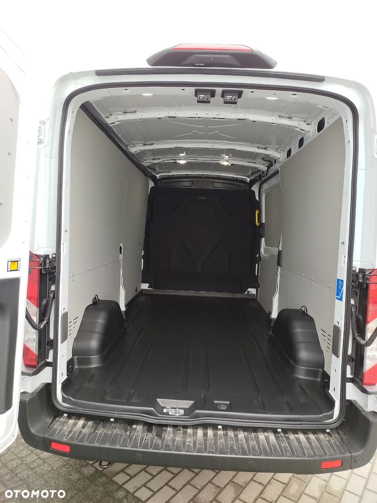 Ford Transit Connect - 15