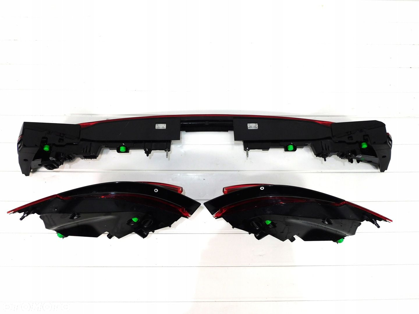 AUDI E TRON GT RS 4J3 LAMPY TYŁ PRAWA LEWA BLENDA - 12
