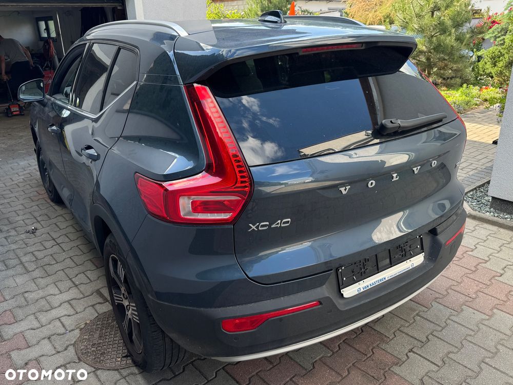 Volvo XC 40 - 4