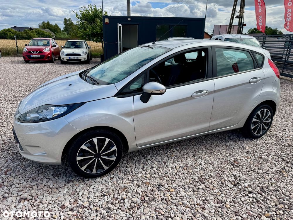 Ford Fiesta - 22