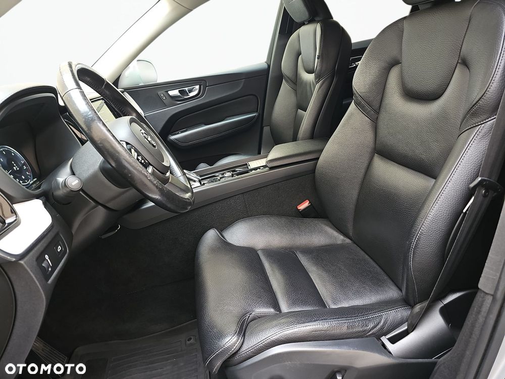 Volvo XC 60 D5 AWD Inscription - 16