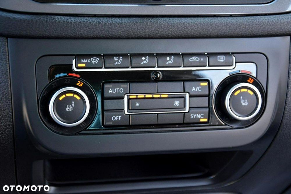 Volkswagen Tiguan 2.0 TDI DPF BlueMotion Technology Cup Sport & Style - 28