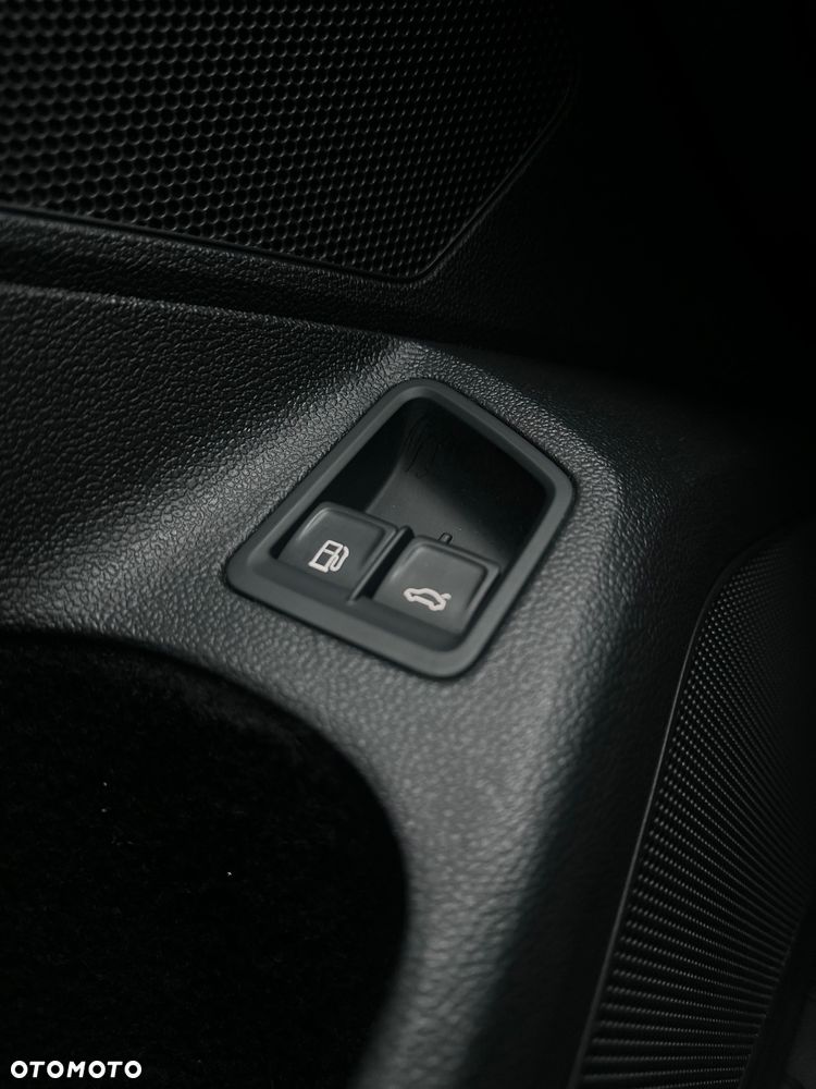 Volkswagen Passat 1.4 TSI DSG BlueMotion Technology Exclusive - 31