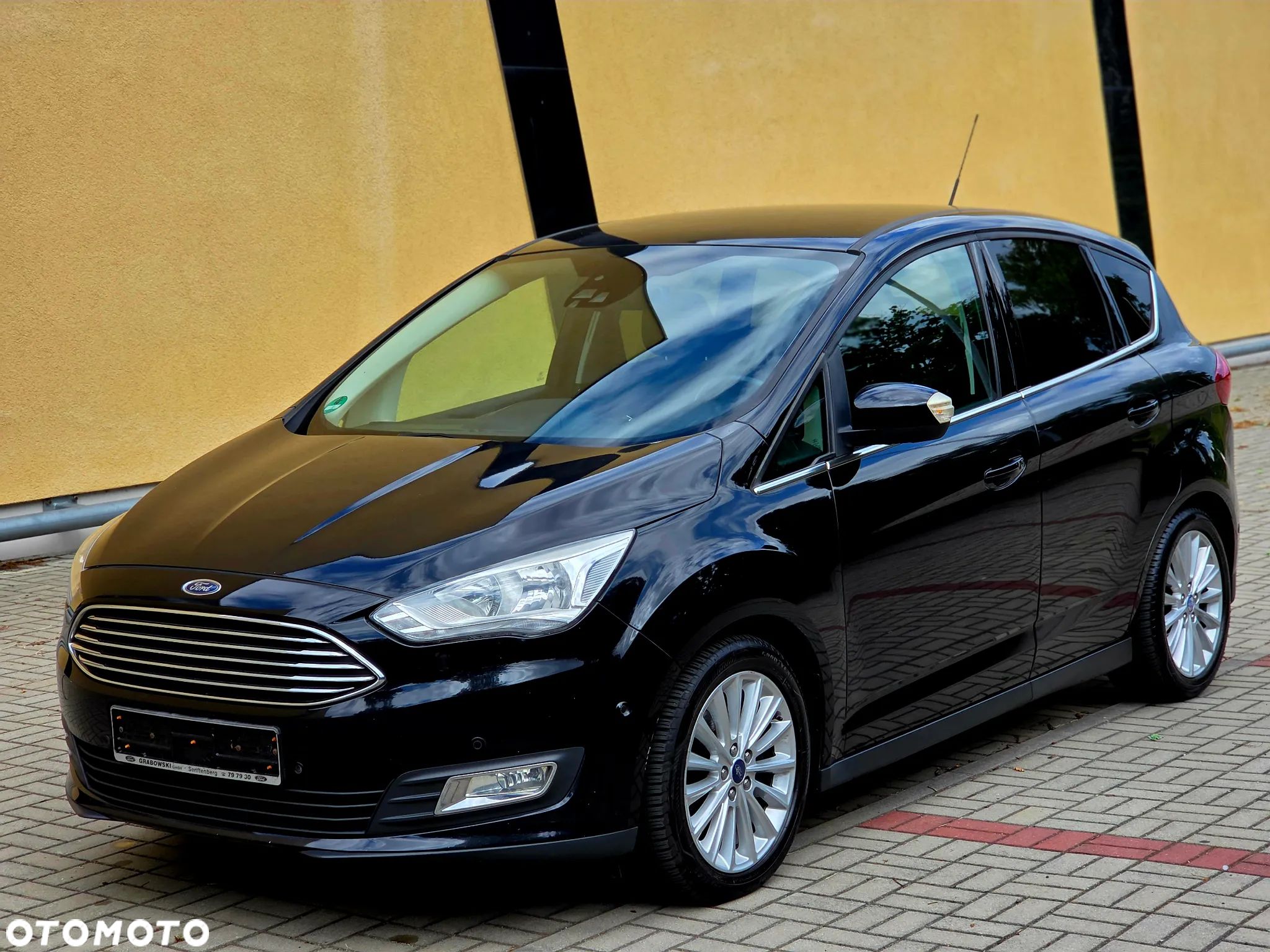Ford C-MAX 2.0 TDCi Start-Stop-System Titanium - 1