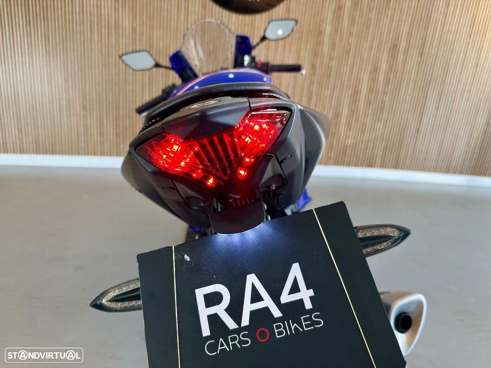 Yamaha YZF R3 - 6