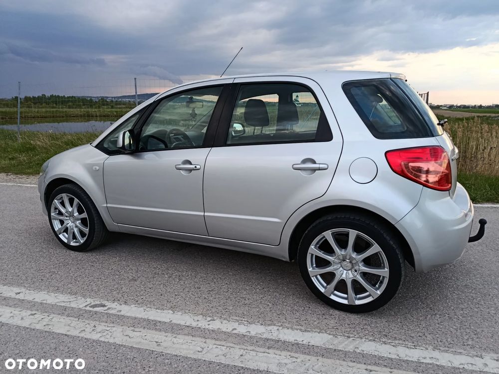 Suzuki SX4 1.6 VVT 4x2 Comfort - 12